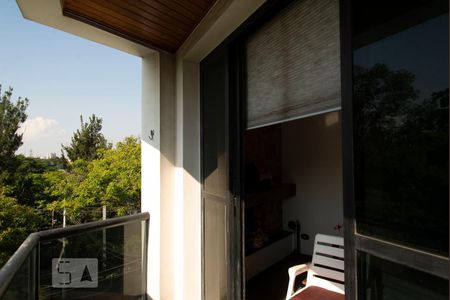 Apartamento à venda com 275m², 4 quartos e 4 vagas Apartamento à venda com 275m², 4 quartos e 4 vagasSacada