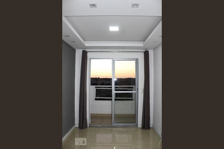 Sala de apartamento para alugar com 2 quartos, 48m² em Morro Santana, Porto Alegre