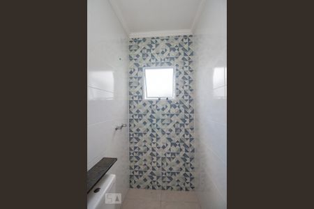 Casa de condomínio à venda com 50m², 2 quartos e sem vaga Casa de condomínio à venda com 50m², 2 quartos e sem vagaBanheiro