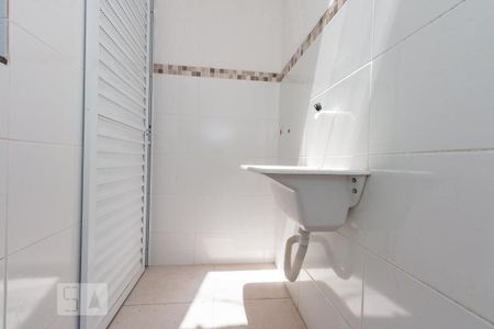 Casa de condomínio à venda com 50m², 2 quartos e sem vaga Casa de condomínio à venda com 50m², 2 quartos e sem vagaLavanderia