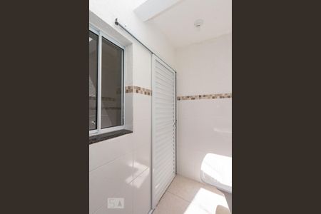 Casa de condomínio à venda com 50m², 2 quartos e sem vaga Casa de condomínio à venda com 50m², 2 quartos e sem vagaLavanderia