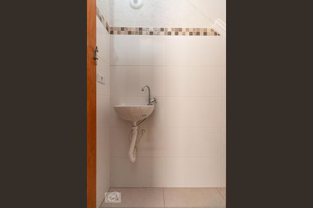 Casa de condomínio à venda com 70m², 2 quartos e 1 vagaLavabo