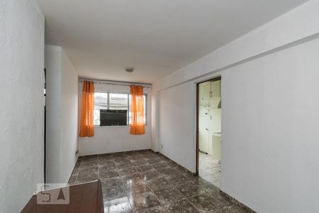 Sala de apartamento para alugar com 2 quartos, 56m² em Olaria, Rio de Janeiro