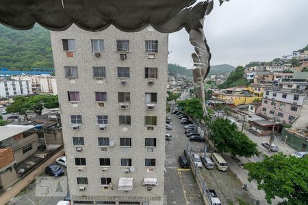 Vista do Quarto 1 de apartamento para alugar com 2 quartos, 56m² em Olaria, Rio de Janeiro