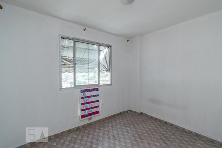 Quarto 1 de apartamento para alugar com 2 quartos, 56m² em Olaria, Rio de Janeiro