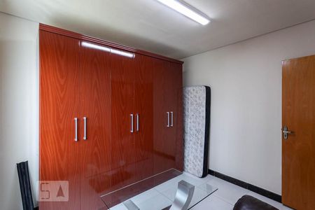 Casa à venda com 300m², 4 quartos e 3 vagasQuarto 2