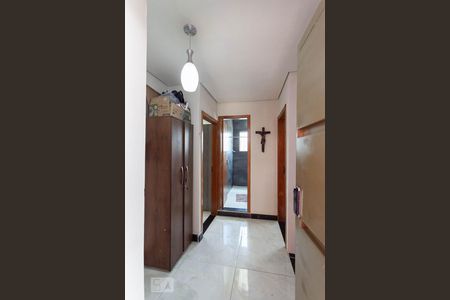 Casa à venda com 300m², 4 quartos e 3 vagasCorredor