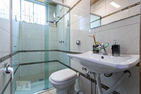 Banheiro social de casa à venda com 4 quartos, 300m² em Colégio Batista, Belo Horizonte