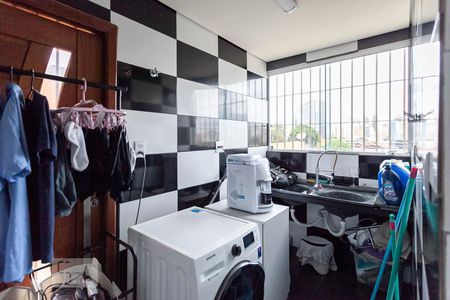 Casa à venda com 300m², 4 quartos e 3 vagasÁrea de serviço