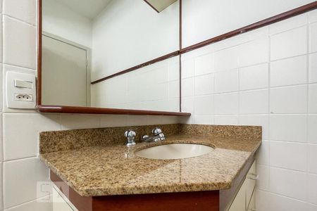 Apartamento para alugar com 154m², 3 quartos e 1 vaga Apartamento para alugar com 154m², 3 quartos e 1 vagaBanheiro 1