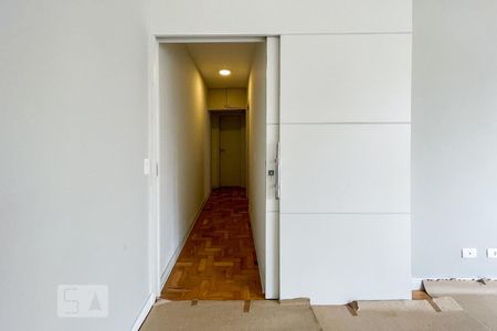 Apartamento para alugar com 154m², 3 quartos e 1 vaga Apartamento para alugar com 154m², 3 quartos e 1 vagaCorredor 1