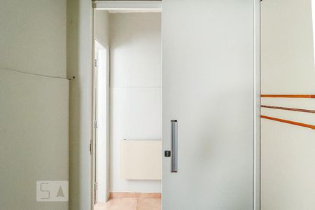 Apartamento para alugar com 154m², 3 quartos e 1 vaga Apartamento para alugar com 154m², 3 quartos e 1 vagaÁrea de Serviço - quarto