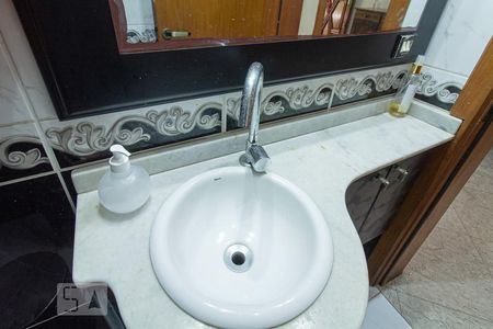 Casa à venda com 250m², 3 quartos e 3 vagasLavabo