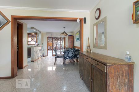 Sala de casa à venda com 3 quartos, 250m² em Sarandi, Porto Alegre