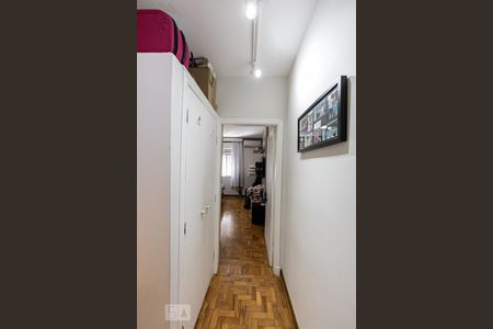Corredor de casa à venda com 3 quartos, 135m² em Vila Gomes Cardim, São Paulo