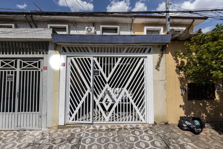 Casa à venda com 135m², 3 quartos e 1 vagaFachada