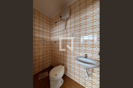 Casa à venda com 150m², 3 quartos e 2 vagasBanheiro de Serviço