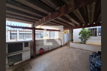 Casa à venda com 150m², 3 quartos e 2 vagasGaragem