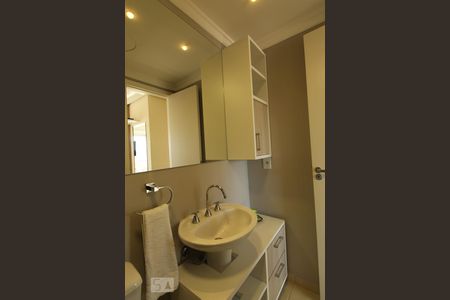 Apartamento para alugar com 62m², 2 quartos e 1 vaga Apartamento para alugar com 62m², 2 quartos e 1 vagaBanheiro da suíte