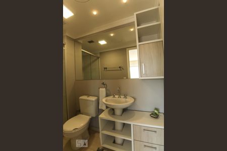 Apartamento para alugar com 62m², 2 quartos e 1 vaga Apartamento para alugar com 62m², 2 quartos e 1 vagaBanheiro da suíte
