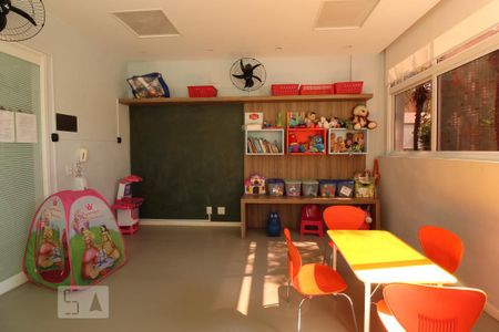 Apartamento para alugar com 62m², 2 quartos e 1 vaga Apartamento para alugar com 62m², 2 quartos e 1 vagaÁrea comum - Brinquedoteca