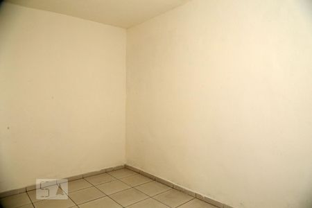Quarto de casa para alugar com 1 quarto, 48m² em Parque Pinheiros, Taboão da Serra
