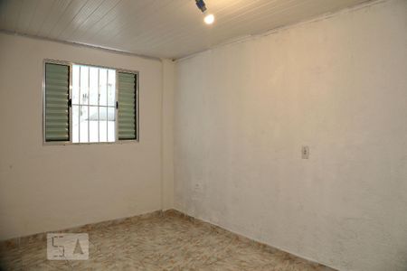 Casa para alugar com 1 quarto, 48m² em Parque Pinheiros, Taboão da Serra