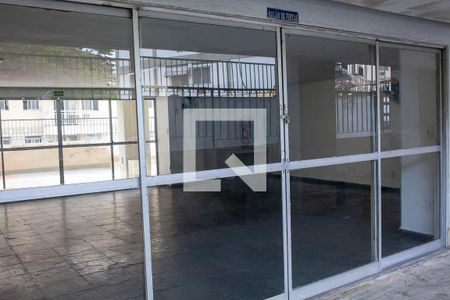 Apartamento para alugar com 65m², 2 quartos e 1 vaga Apartamento para alugar com 65m², 2 quartos e 1 vagaÁrea comum - Salão de festas 2