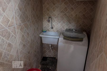 Casa à venda com 450m², 4 quartos e 2 vagas Casa à venda com 450m², 4 quartos e 2 vagasÁrea de Serviço