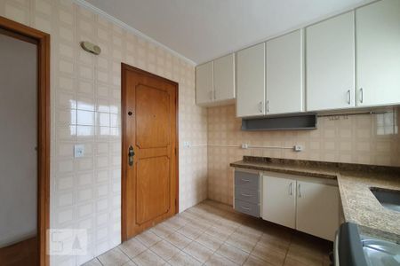Apartamento para alugar com 100m², 2 quartos e 4 vagasCozinha