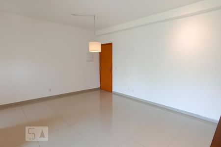 Sala de apartamento para alugar com 2 quartos, 72m² em Tamboré, Santana de Parnaíba
