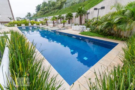 Apartamento para alugar com 72m², 2 quartos e 2 vagasÁrea comum - Piscina