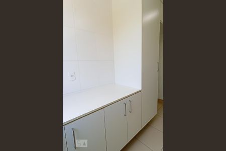 Apartamento para alugar com 72m², 2 quartos e 2 vagasÁrea de Serviço