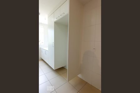 Apartamento para alugar com 72m², 2 quartos e 2 vagasCozinha