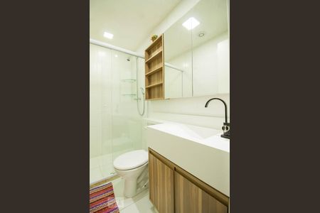 Apartamento à venda com 62m², 2 quartos e 1 vaga Apartamento à venda com 62m², 2 quartos e 1 vagaBanheiro da Suíte