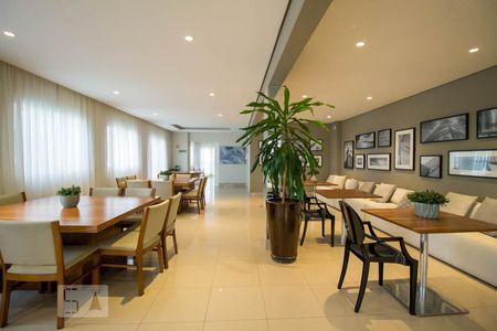 Apartamento à venda com 62m², 2 quartos e 1 vaga Apartamento à venda com 62m², 2 quartos e 1 vagaÁrea comum - Salão de festas