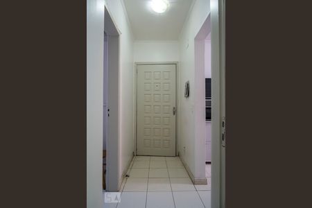 Corredor de apartamento para alugar com 1 quarto, 40m² em Medianeira, Porto Alegre
