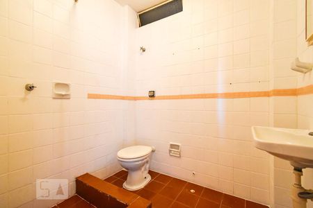 Banheiro de kitnet/studio para alugar com 1 quarto, 30m² em Vila Buarque, São Paulo