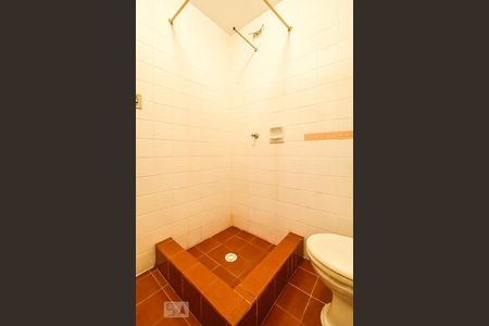 Banheiro de kitnet/studio para alugar com 1 quarto, 30m² em Vila Buarque, São Paulo