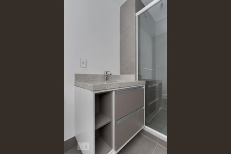 Apartamento à venda com 64m², 2 quartos e 1 vaga Apartamento à venda com 64m², 2 quartos e 1 vagaBanheiro Social