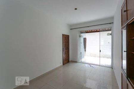Sala de apartamento para alugar com 3 quartos, 110m² em Santo Antônio, Belo Horizonte