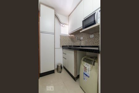 Cozinha de apartamento para alugar com 1 quarto, 30m² em Bela Vista, São Paulo