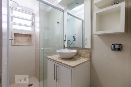 Banheiro de apartamento para alugar com 1 quarto, 30m² em Bela Vista, São Paulo