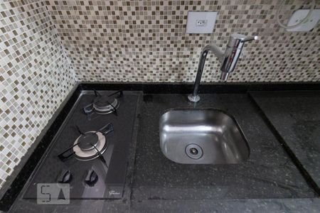 Pia de apartamento para alugar com 1 quarto, 30m² em Bela Vista, São Paulo