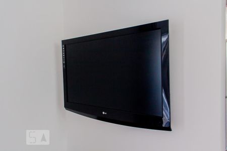 TV de apartamento para alugar com 3 quartos, 67m² em Vila Alzira, Santo André