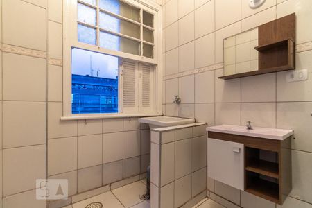 Banheiro de apartamento para alugar com 1 quarto, 36m² em República, São Paulo