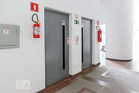 Apartamento para alugar com 68m², 1 quarto e 1 vagaElevador