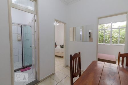 Sala de apartamento para alugar com 2 quartos, 44m² em Copacabana, Rio de Janeiro