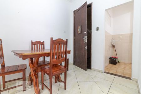 Sala de apartamento para alugar com 2 quartos, 44m² em Copacabana, Rio de Janeiro