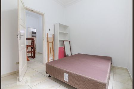 Quarto 1 de apartamento para alugar com 2 quartos, 44m² em Copacabana, Rio de Janeiro